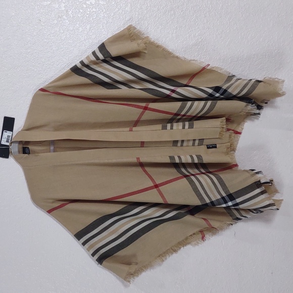 Fraas Lightweight Border Plaid Poncho,Color Camel. - Picture 11 of 13